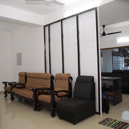 Meghna Residency Hotell Thiruvananthapuram Exteriör bild