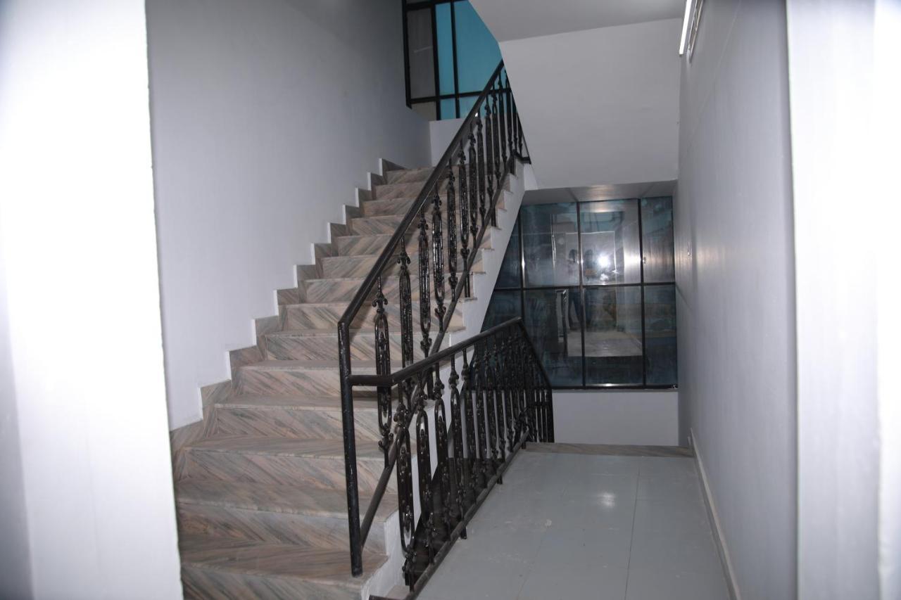 Meghna Residency Hotell Thiruvananthapuram Exteriör bild