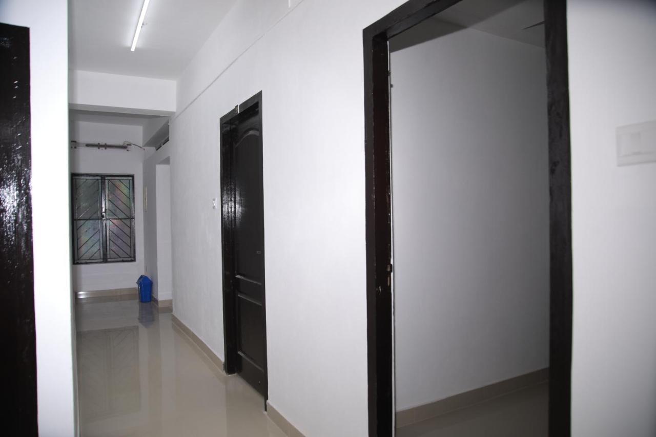 Meghna Residency Hotell Thiruvananthapuram Exteriör bild