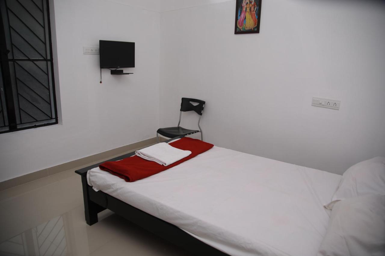 Meghna Residency Hotell Thiruvananthapuram Exteriör bild