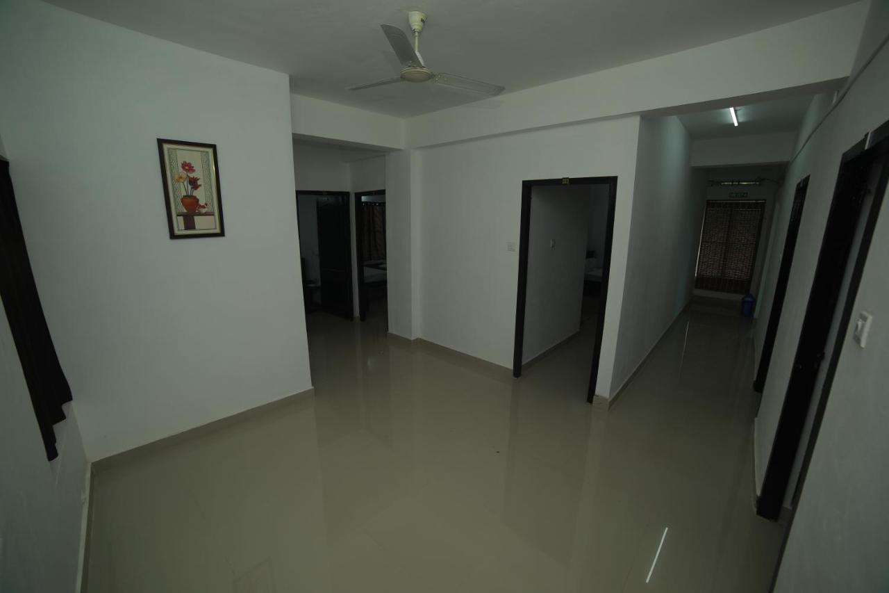 Meghna Residency Hotell Thiruvananthapuram Exteriör bild