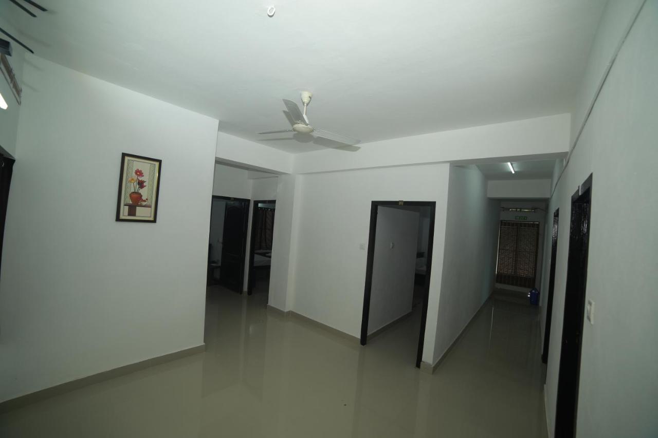 Meghna Residency Hotell Thiruvananthapuram Exteriör bild