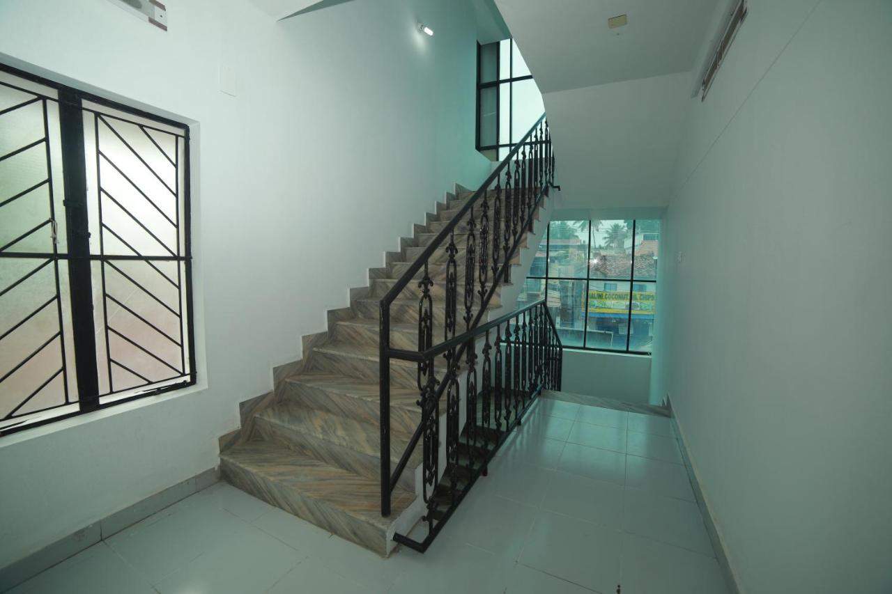 Meghna Residency Hotell Thiruvananthapuram Exteriör bild
